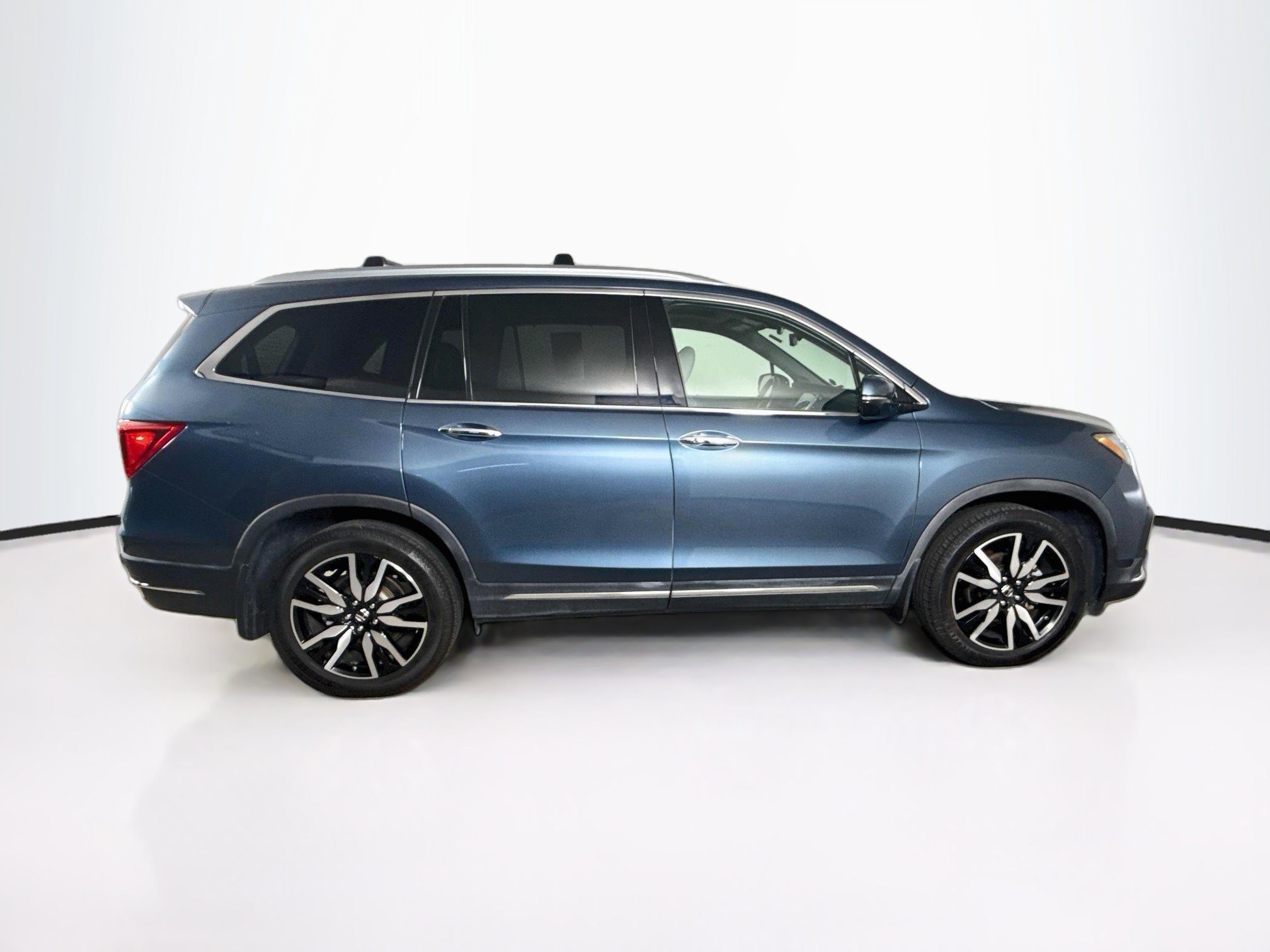 Used 2022 Honda Pilot Elite image 2
