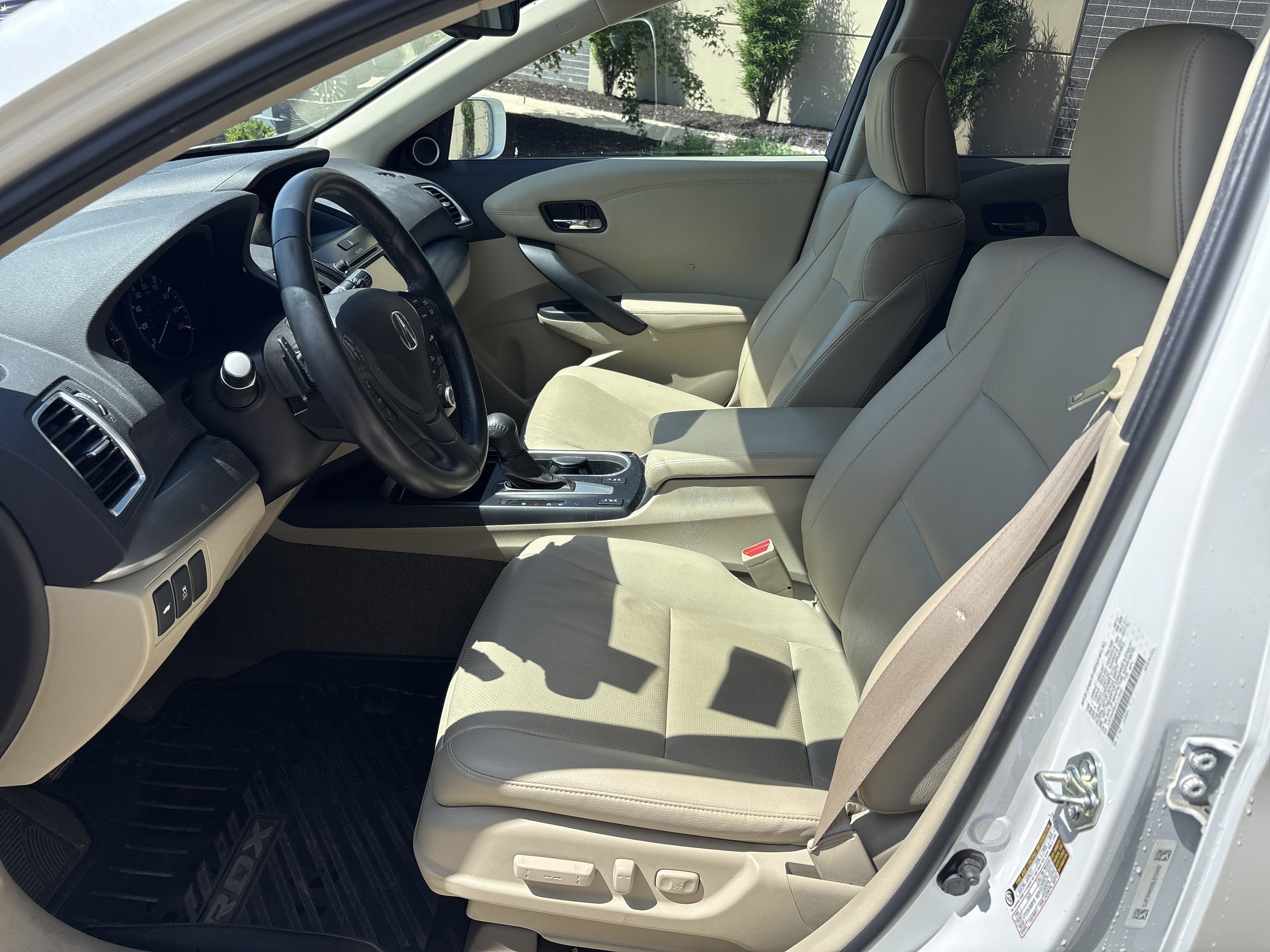 Used 2016 Acura RDX AWD w/ Technology Package image 16