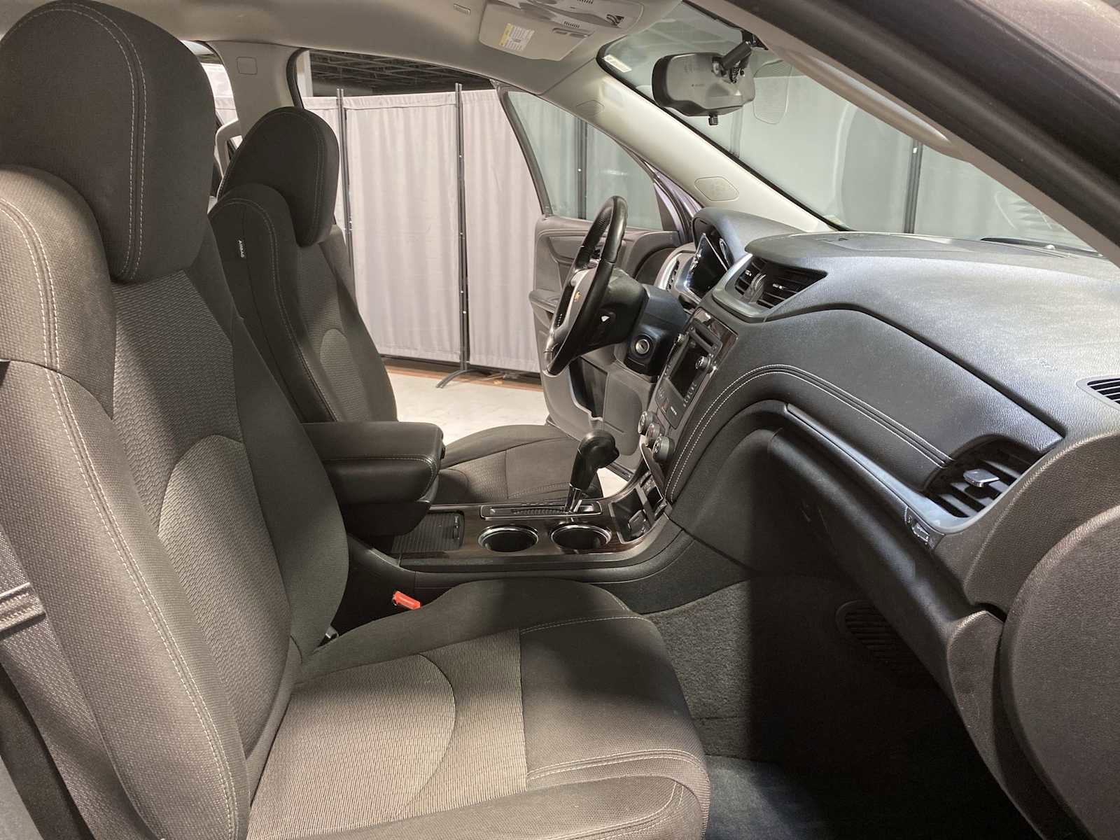 Used 2016 Chevrolet Traverse LT w/ Style and Technology Package image 14