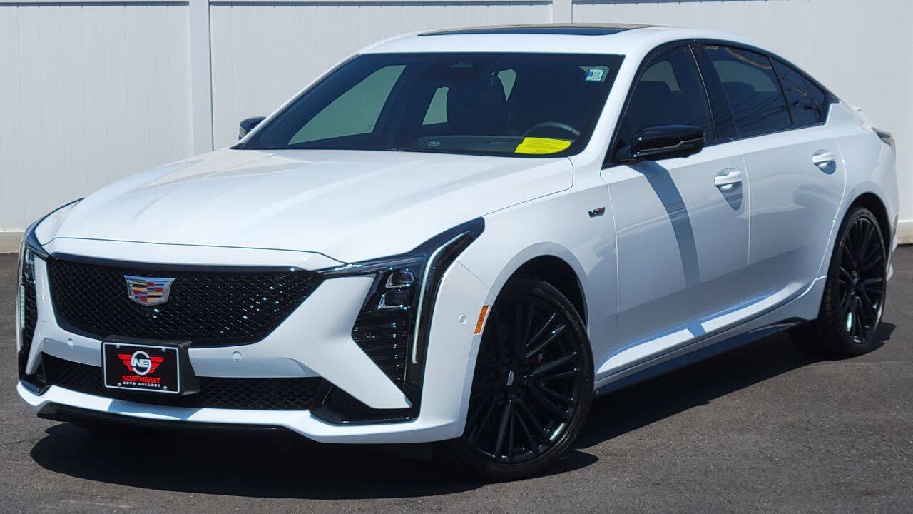 Used 2026 Cadillac CT5 V w/ LPO, ONYX Package AWD/4WD image 2