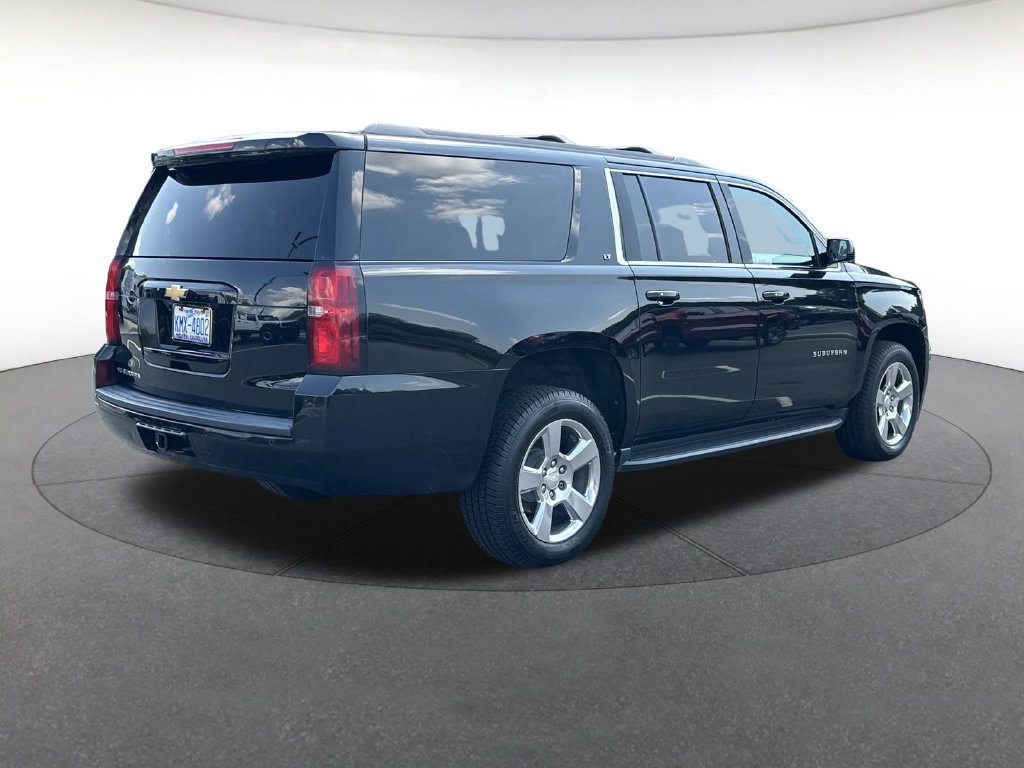 Used 2019 Chevrolet Suburban LT w/ Luxury Package AWD/4WD image 6