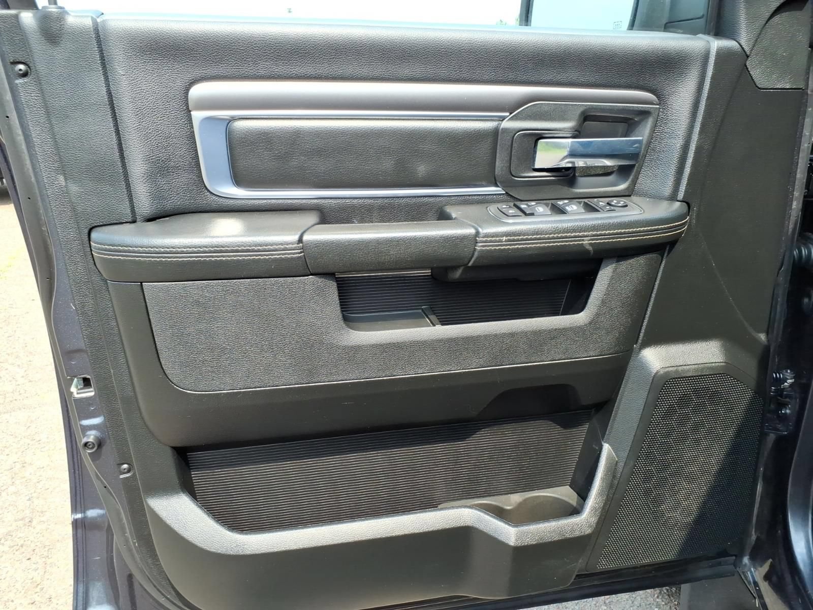 Used 2021 RAM 1500 Warlock w/ Luxury Group AWD/4WD image 13