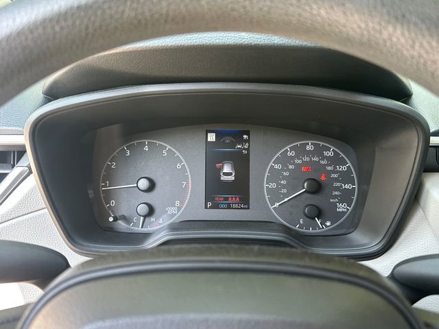 Used 2023 Toyota Corolla Cross L FWD image 25