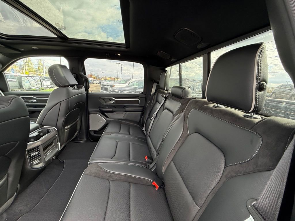 New 2026 RAM 1500 Laramie AWD/4WD image 28