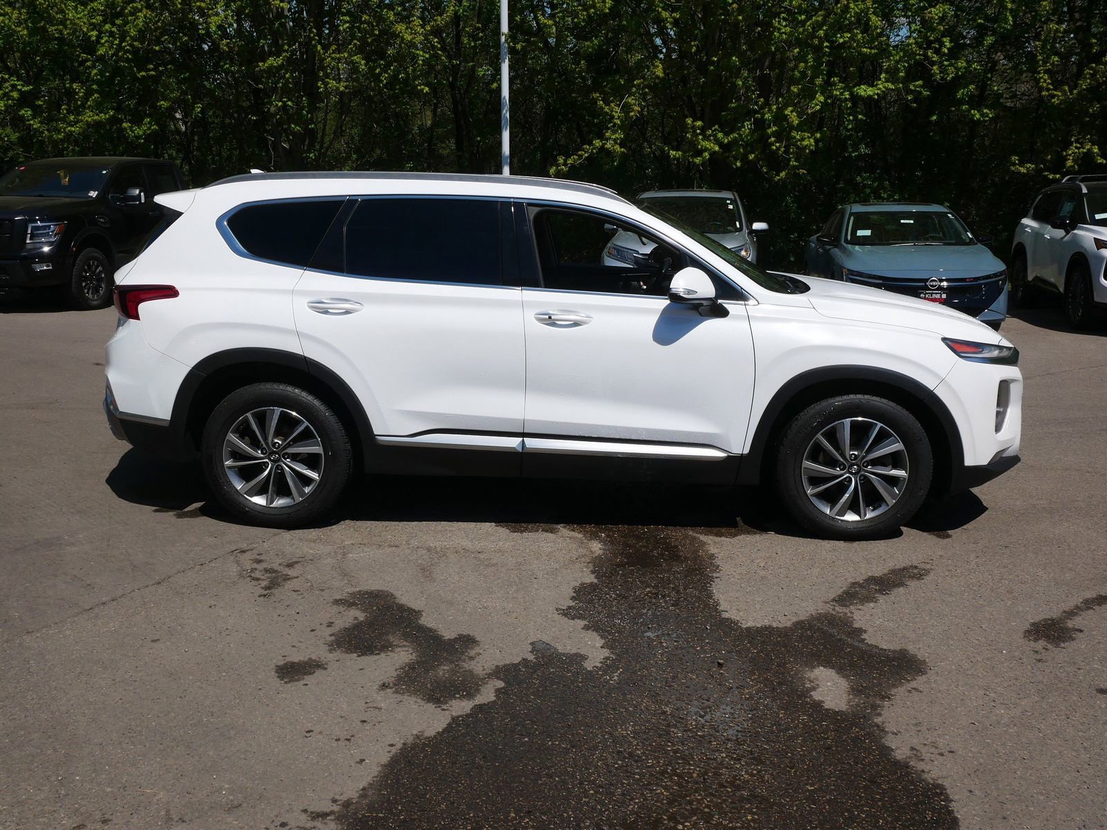 Used 2019 Hyundai Santa Fe Limited AWD/4WD image 2