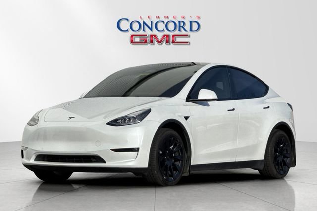 Used 2021 Tesla Model Y Long Range image 8