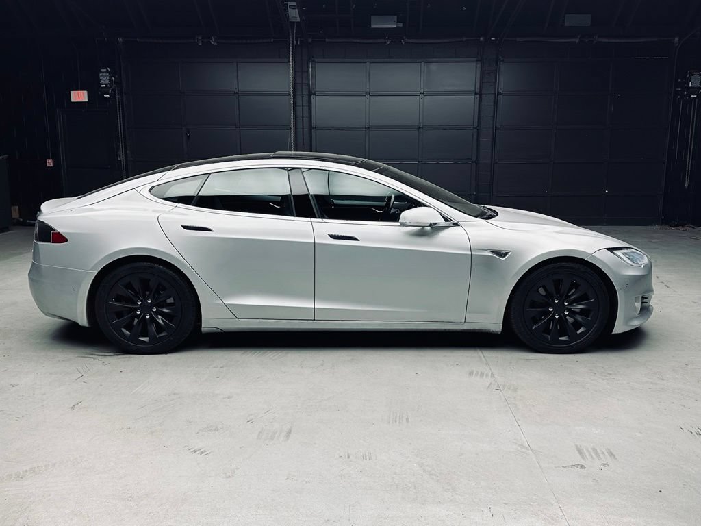 Used 2016 Tesla Model S 90D AWD/4WD image 8