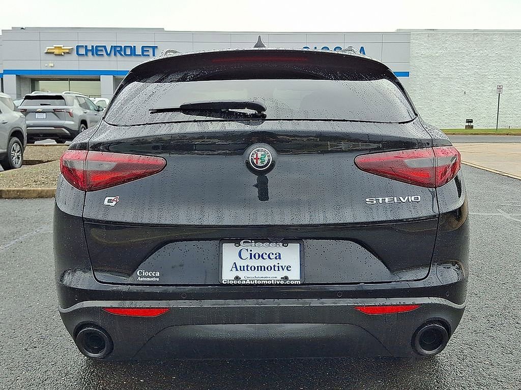 Used 2022 Alfa Romeo Stelvio Sprint AWD/4WD image 9