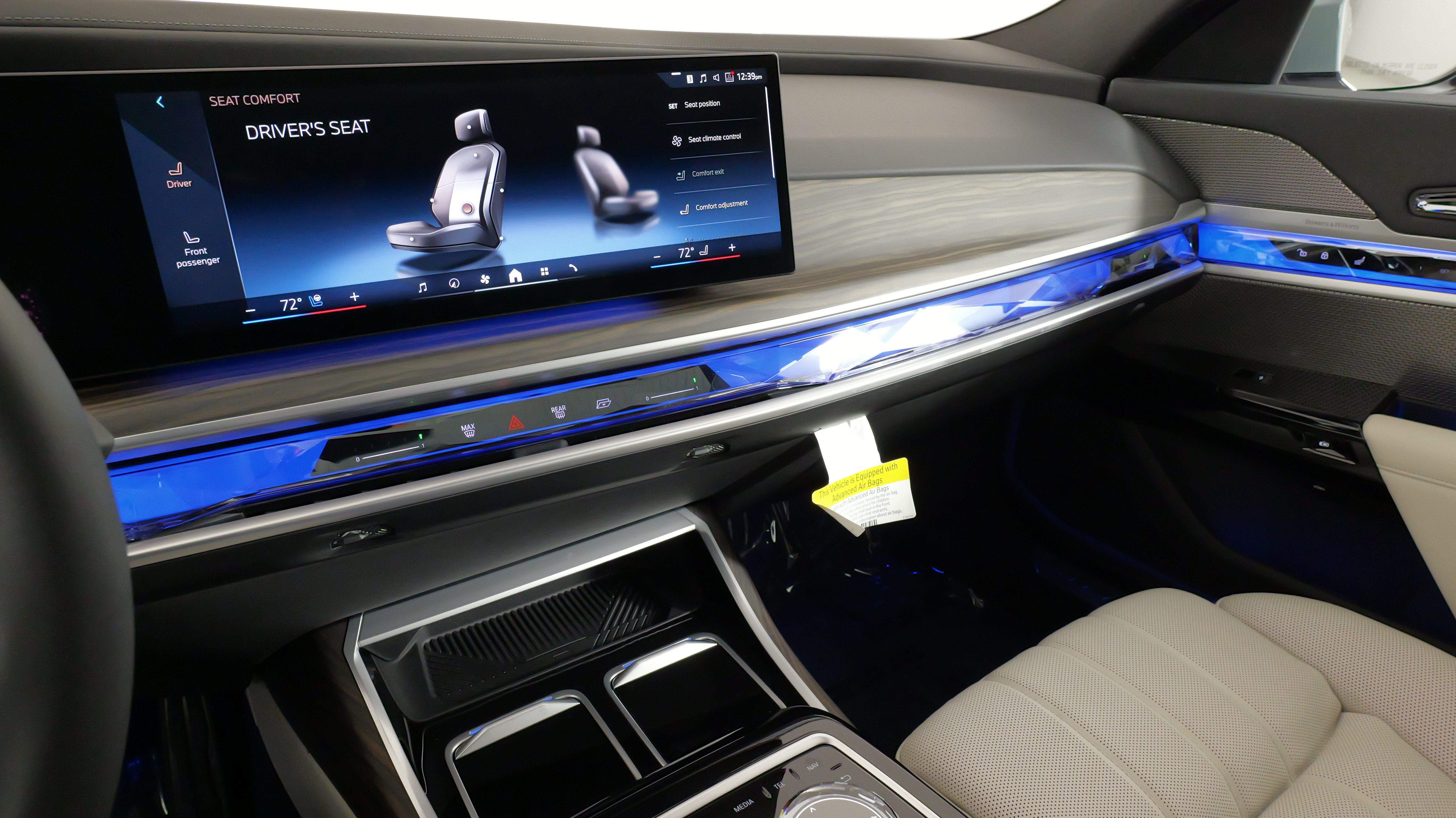 Used 2023 BMW 760i xDrive AWD/4WD image 48