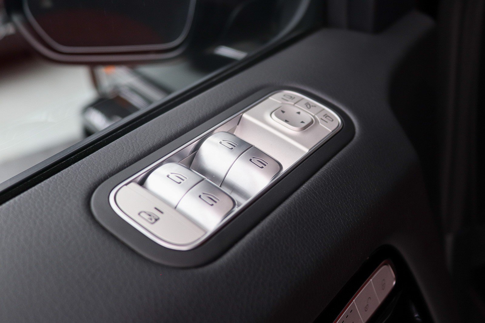 Used 2025 Mercedes-Benz G 550 image 22