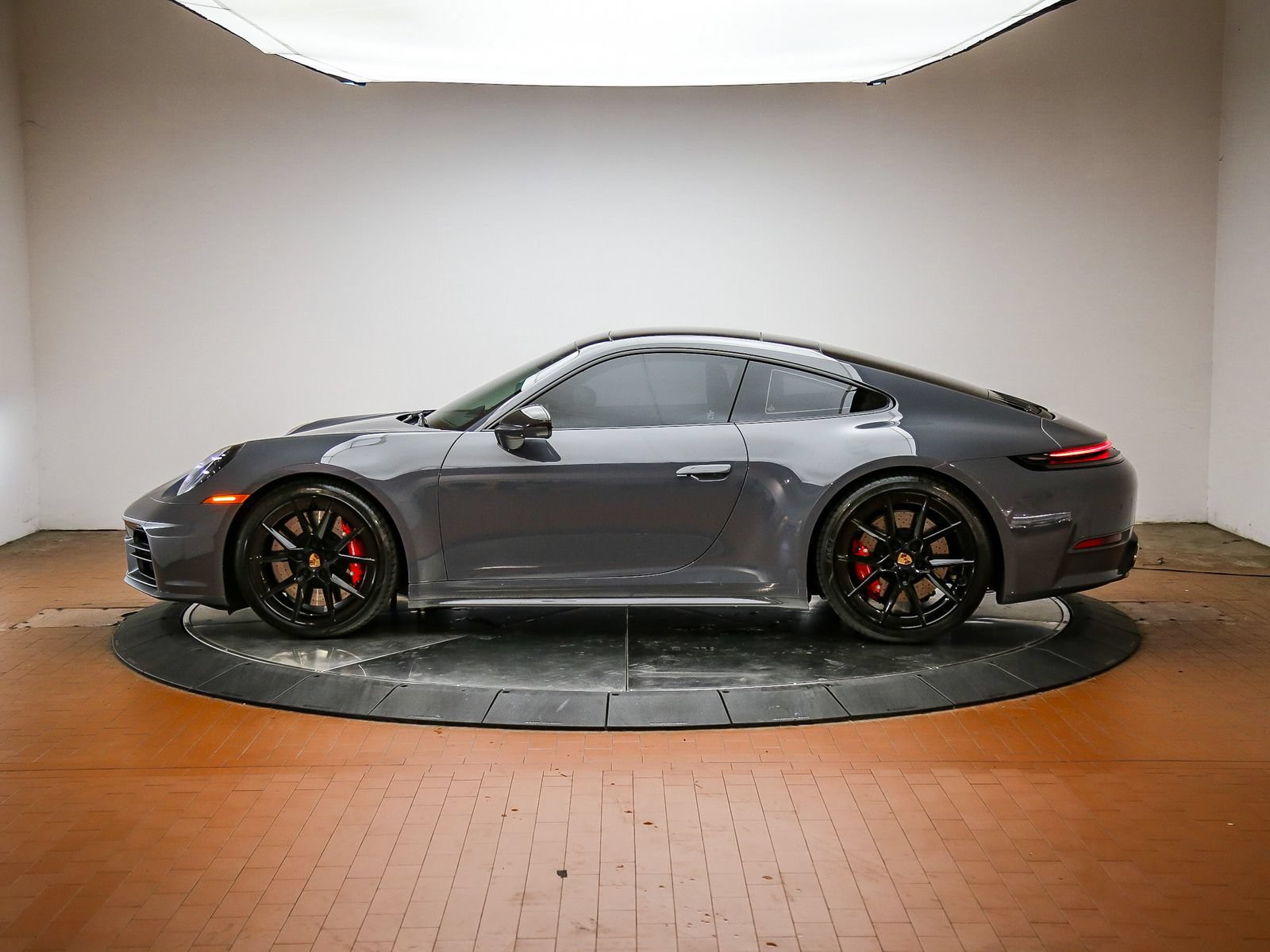 Used 2026 Porsche 911 Carrera 4S AWD/4WD image 2