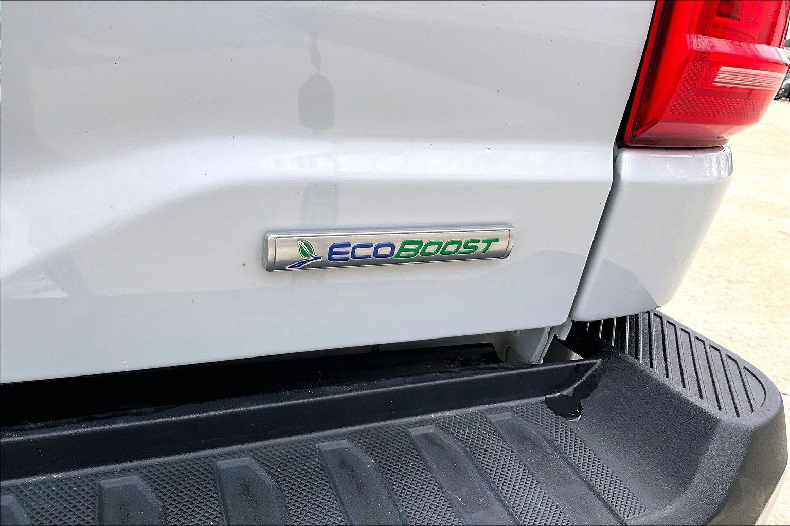 Used 2022 Ford F150 XLT w/ Trailer Tow Package image 9