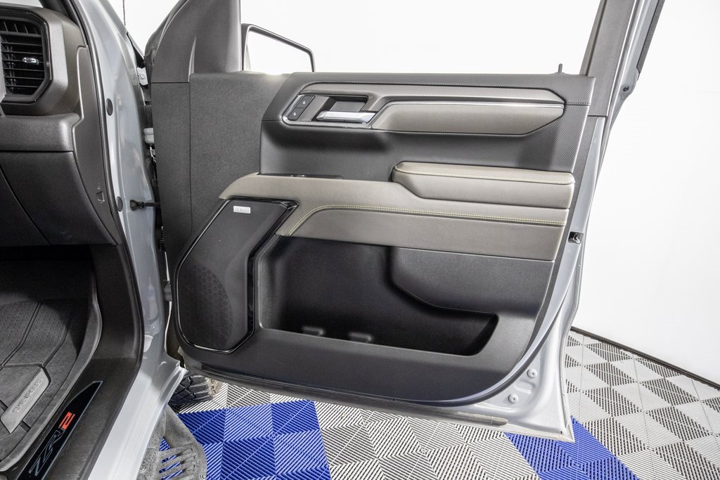 Used 2024 Chevrolet Silverado 1500 ZR2 w/ Technology Package image 12