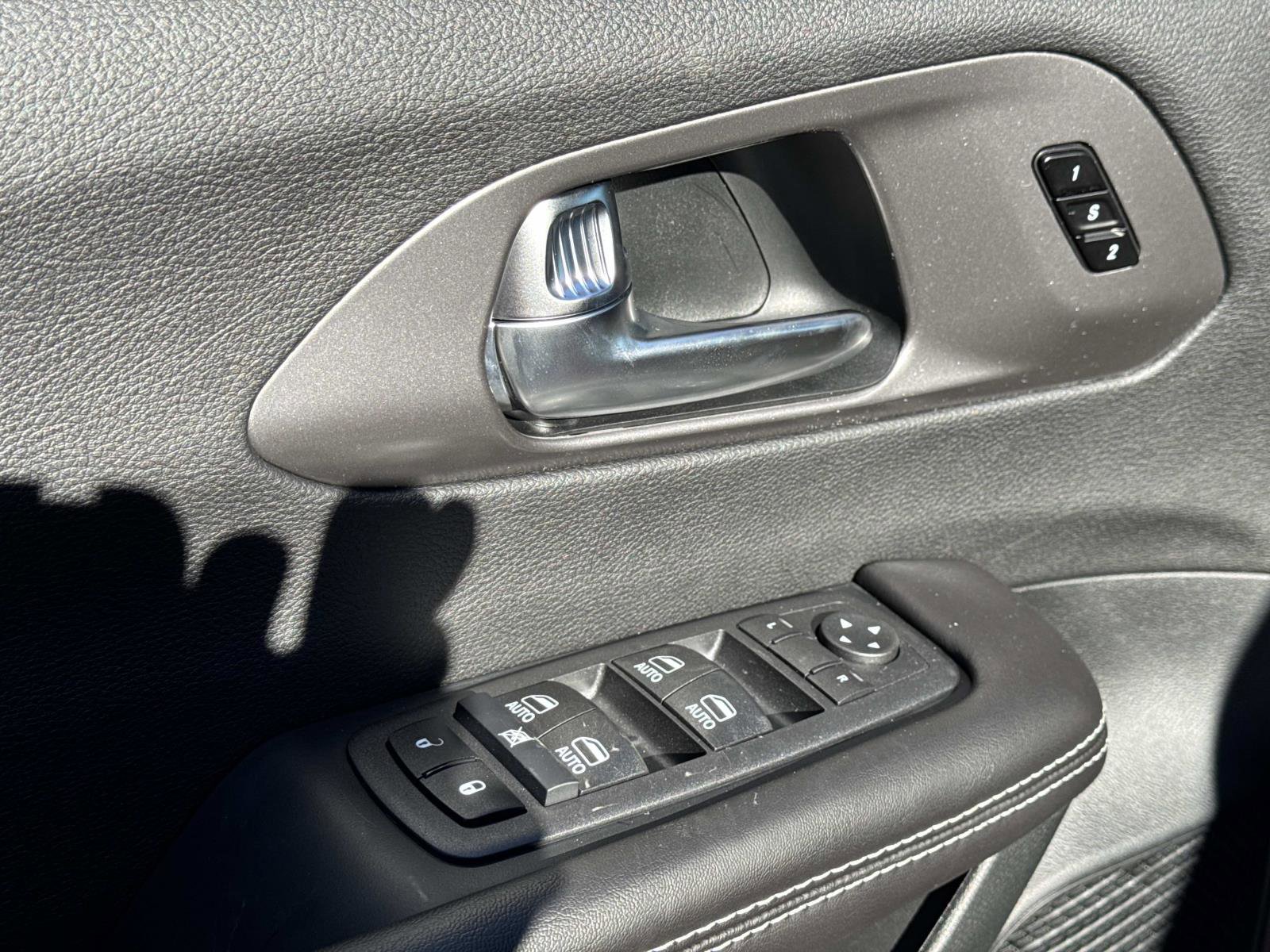 New 2026 Chrysler Pacifica Select image 18