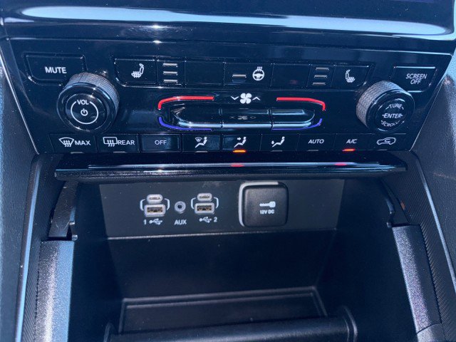 Used 2024 Jeep Grand Cherokee Limited image 24