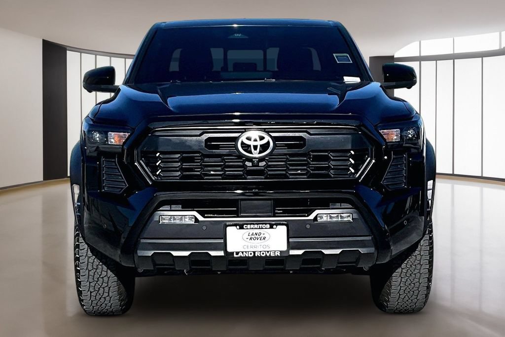 Used 2024 Toyota Tacoma TRD Off-Road w/ TRD Off Road Premium Package AWD/4WD image 2