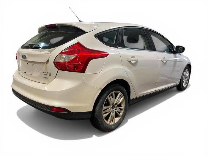 Used 2012 Ford Focus SEL image 5