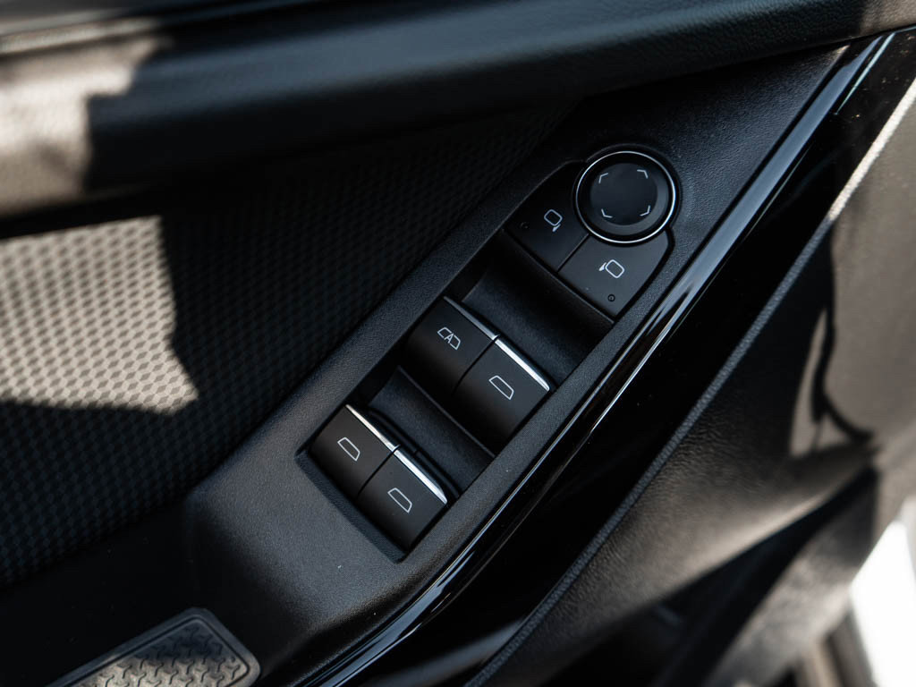 New 2026 Chevrolet Equinox RS w/ Convenience Package III image 17