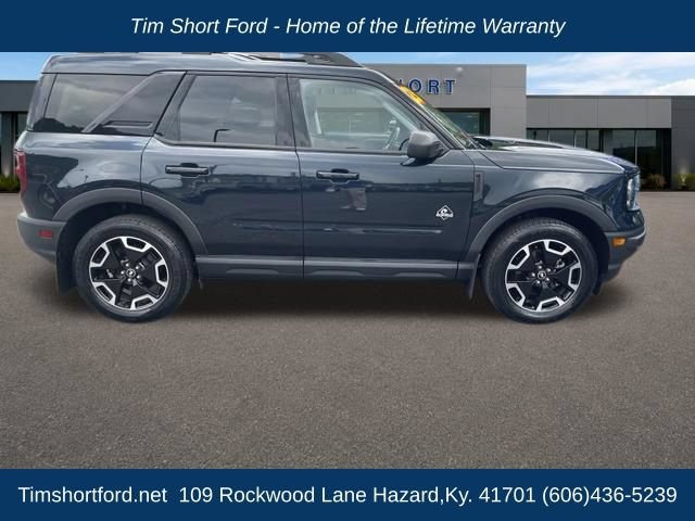 Used 2023 Ford Bronco Sport Outer Banks w/ Tech Package AWD/4WD image 3