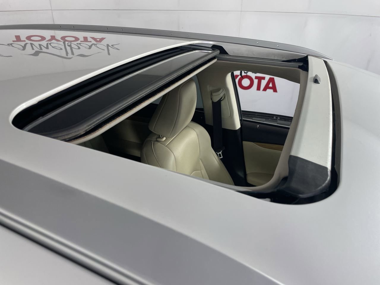 Used 2020 Lexus RX 350L FWD w/ Premium Package image 10