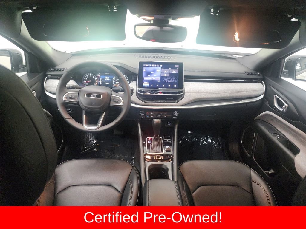 Used 2024 Jeep Compass Latitude image 27