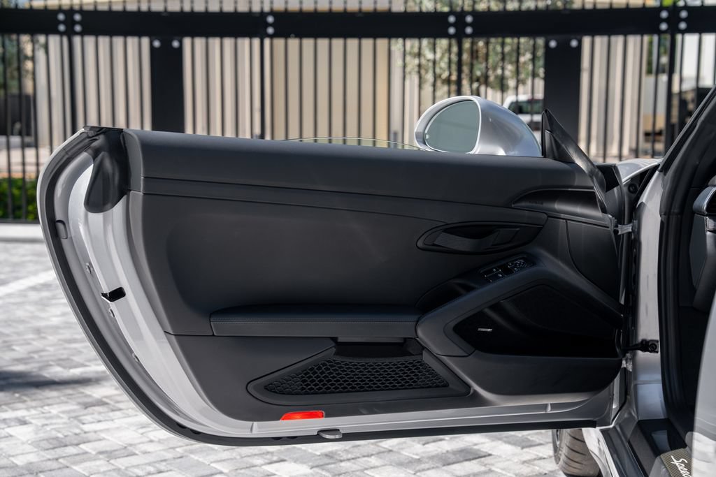Used 2019 Porsche 911 Speedster RWD image 26