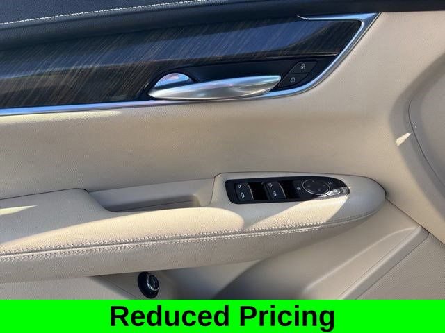 Used 2019 Cadillac XT5 FWD image 13