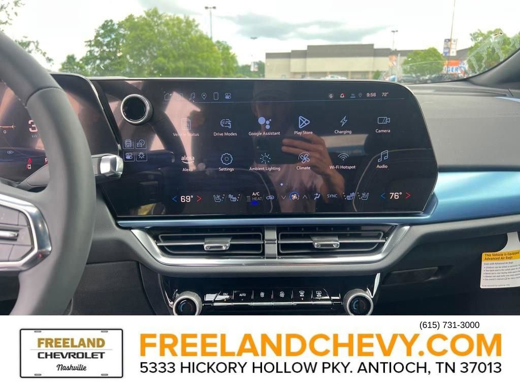 New 2025 Chevrolet Equinox EV LT w/ Convenience Package II image 22