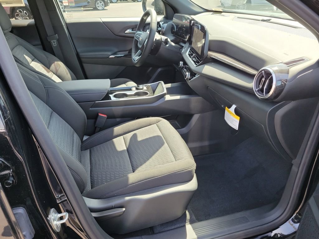 New 2026 Chevrolet Equinox LT FWD image 13