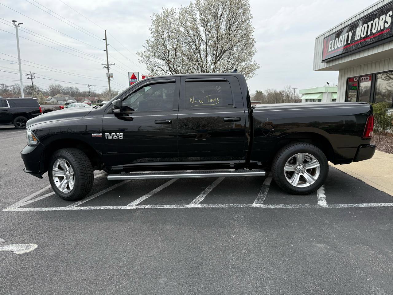 Used 2014 RAM 1500 Sport w/ Convenience Group image 2