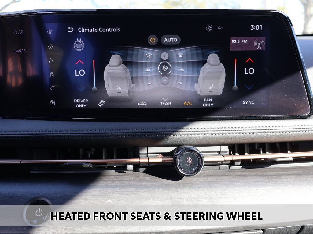 Used 2023 Nissan Ariya AWD image 7