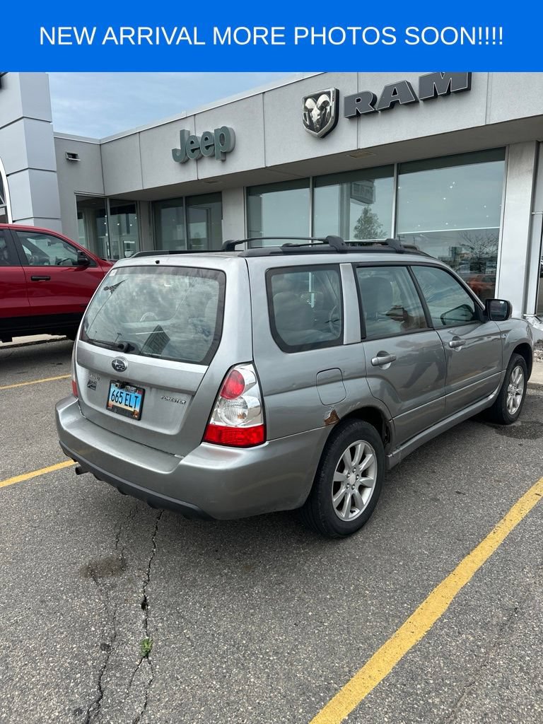 Used 2007 Subaru Forester 2.5X AWD/4WD image 2