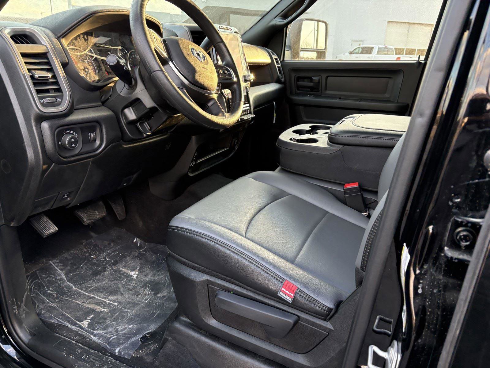 New 2026 RAM 3500 Tradesman image 15