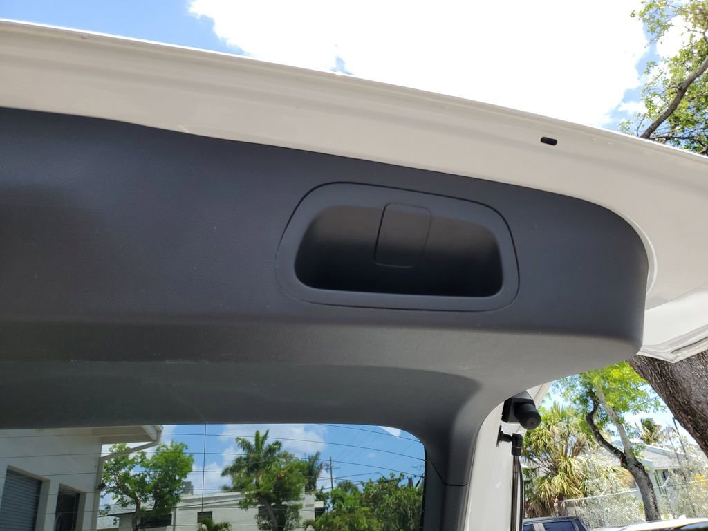 Used 2024 Chevrolet Trax RS FWD image 10