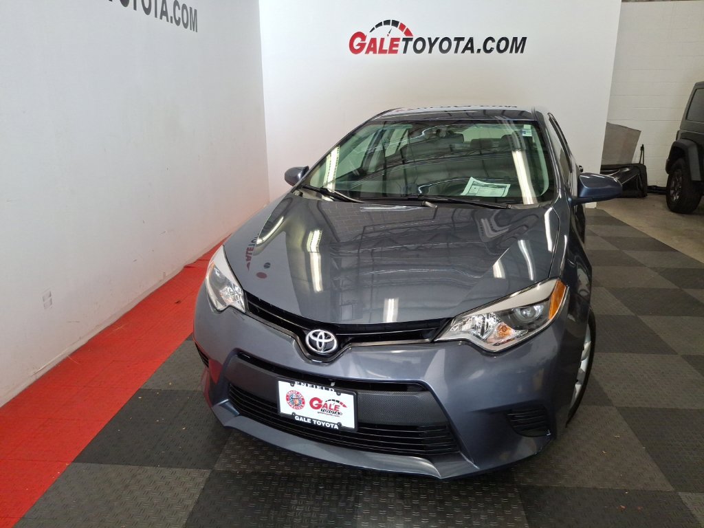 Used 2014 Toyota Corolla LE FWD image 3