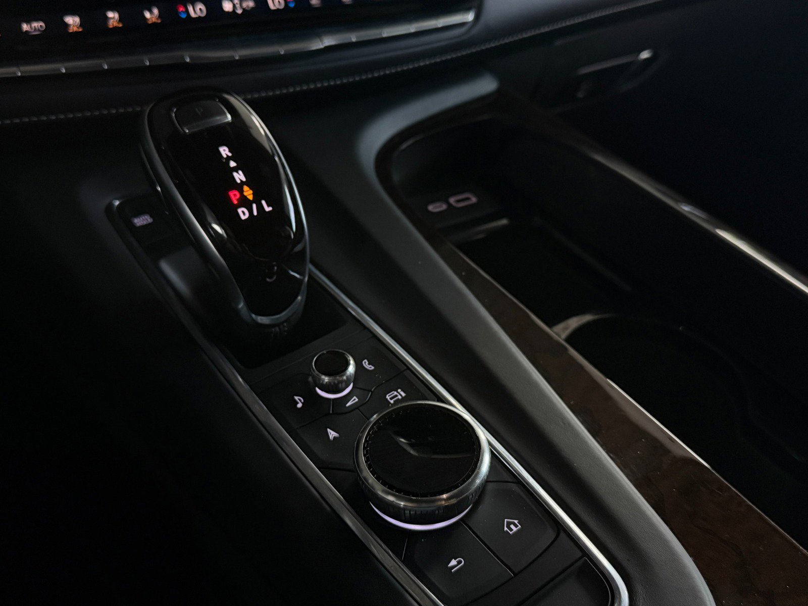 Used 2021 Cadillac Escalade Sport Platinum AWD/4WD image 34