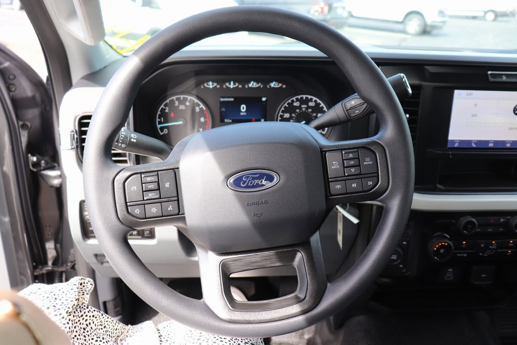 New 2026 Ford F350 4x4 Regular Cab DRW Super Duty image 27