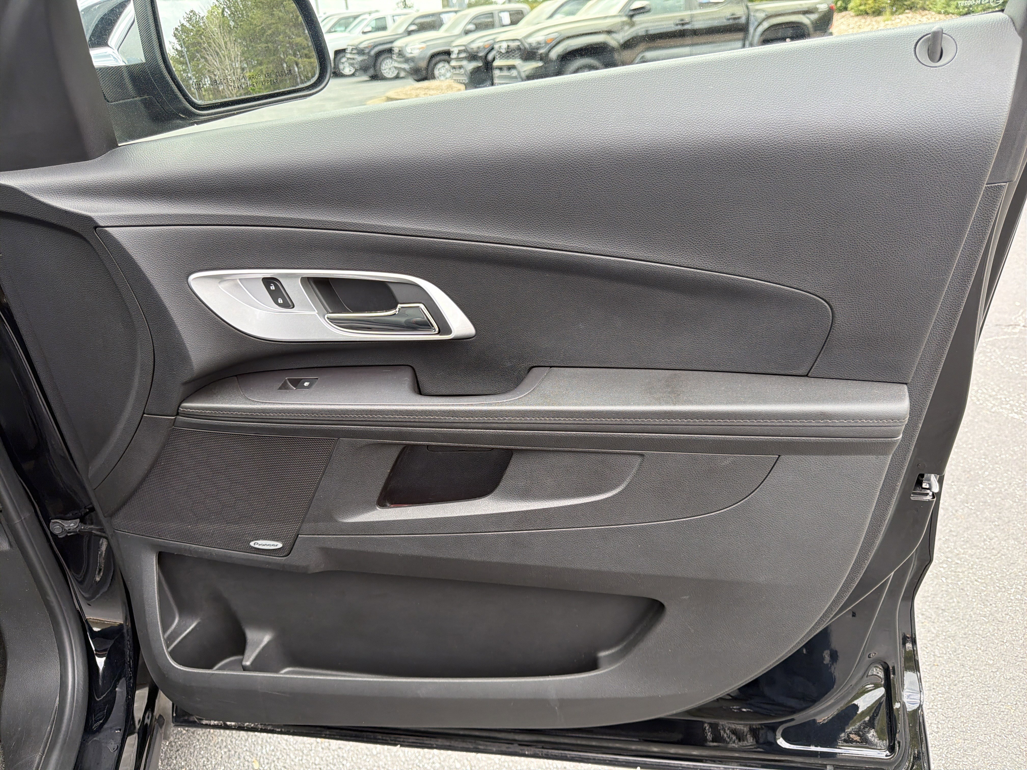 Used 2017 Chevrolet Equinox Premier w/ Enhanced Convenience Package image 14