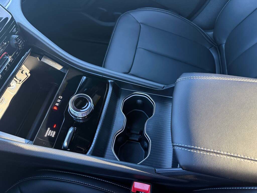 New 2025 Jeep Grand Cherokee L Limited image 25