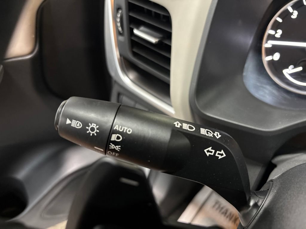 Used 2024 Nissan Rogue SV AWD/4WD image 31