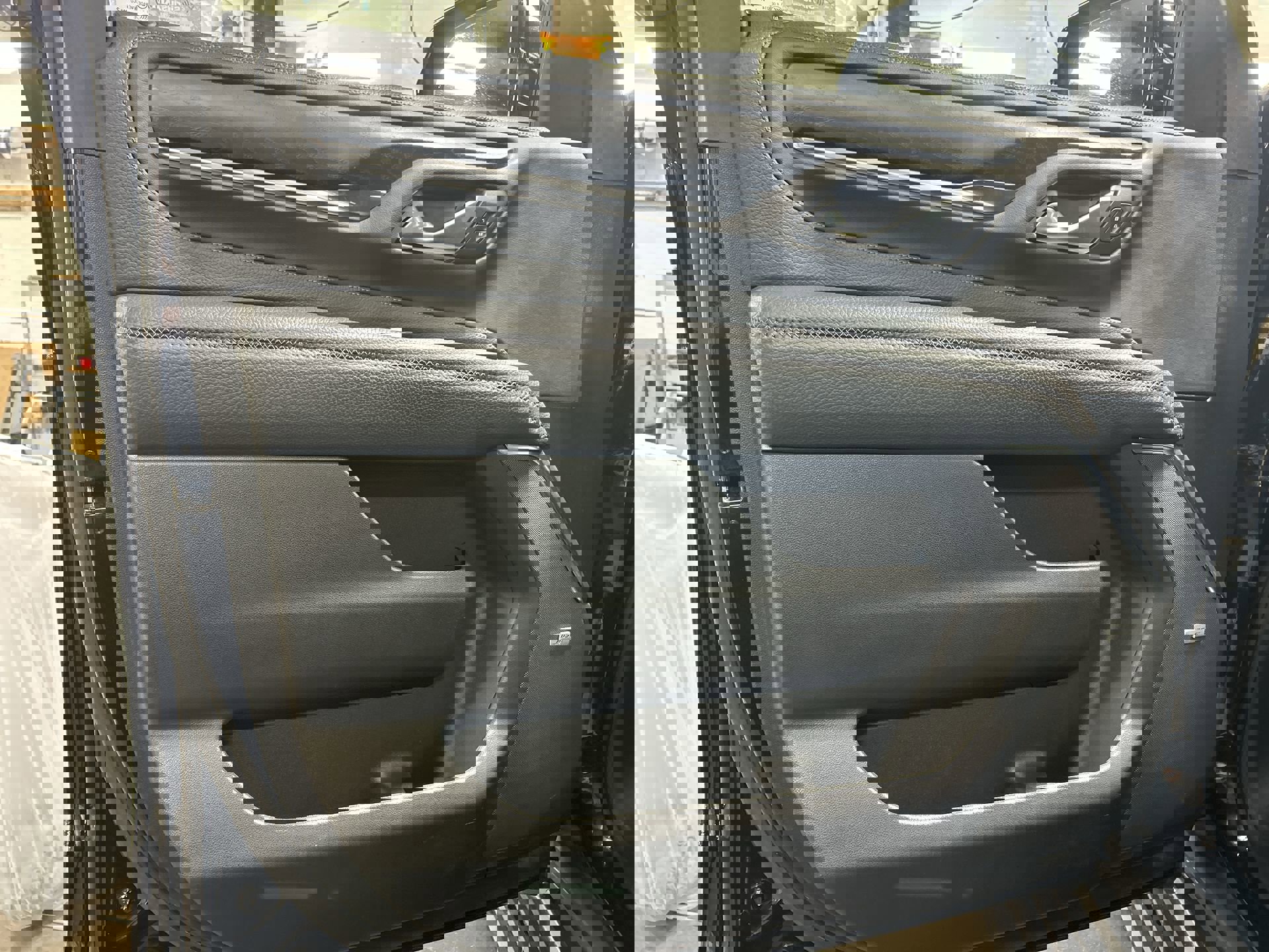 Used 2022 GMC Yukon XL Denali image 24