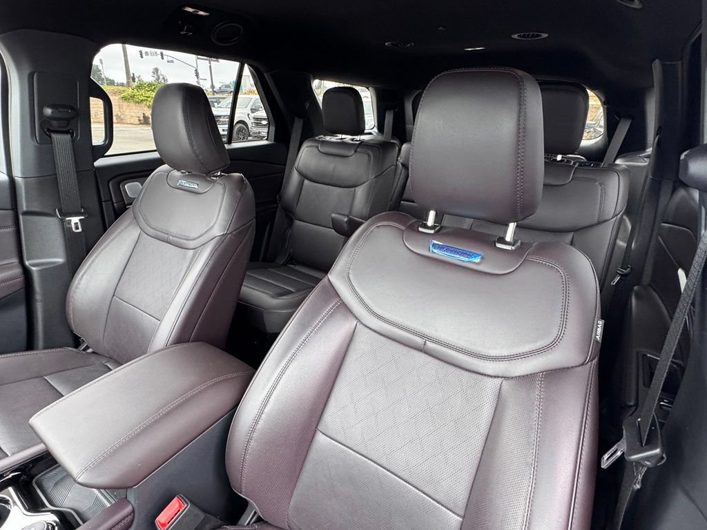 Used 2026 Ford Explorer Platinum RWD image 20