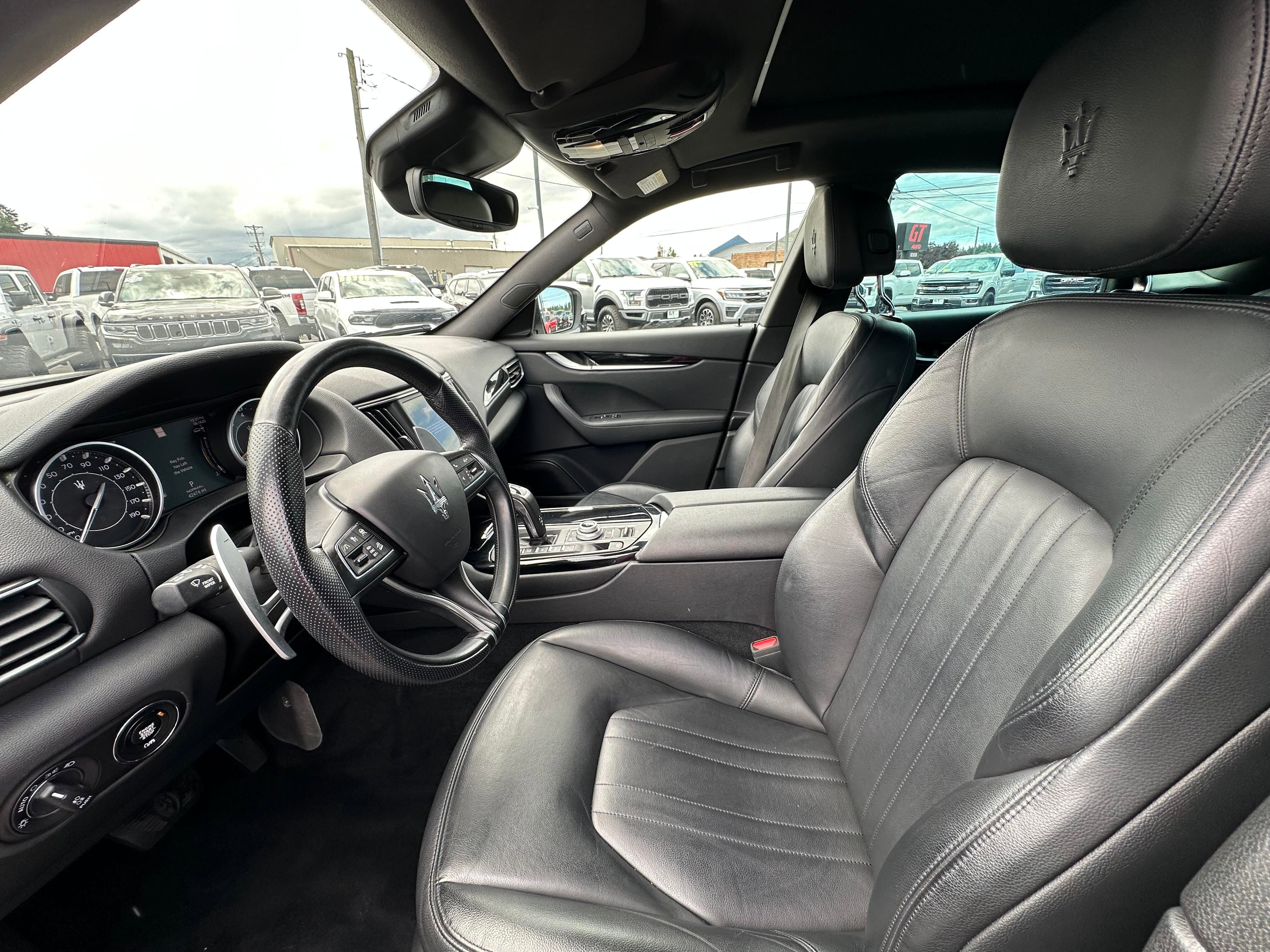 Used 2023 Maserati Levante Modena image 10