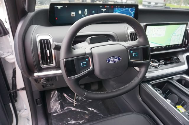 New 2027 Ford Expedition Platinum w/ Stealth Performance Package AWD/4WD image 13
