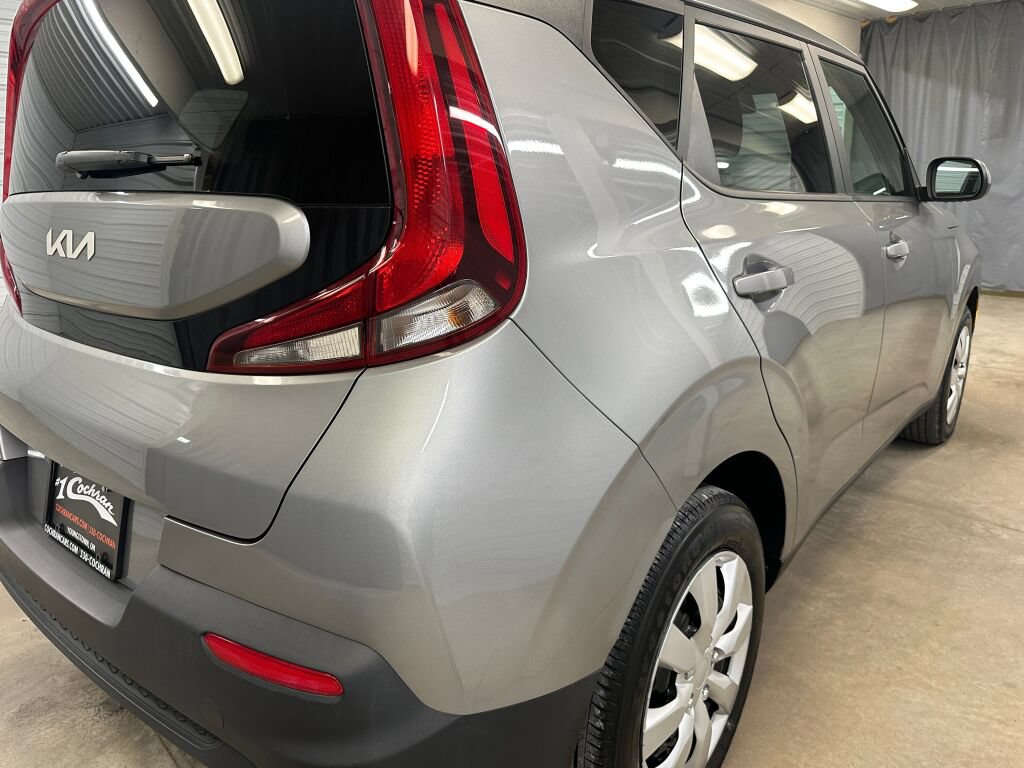 Used 2022 Kia Soul LX FWD image 22