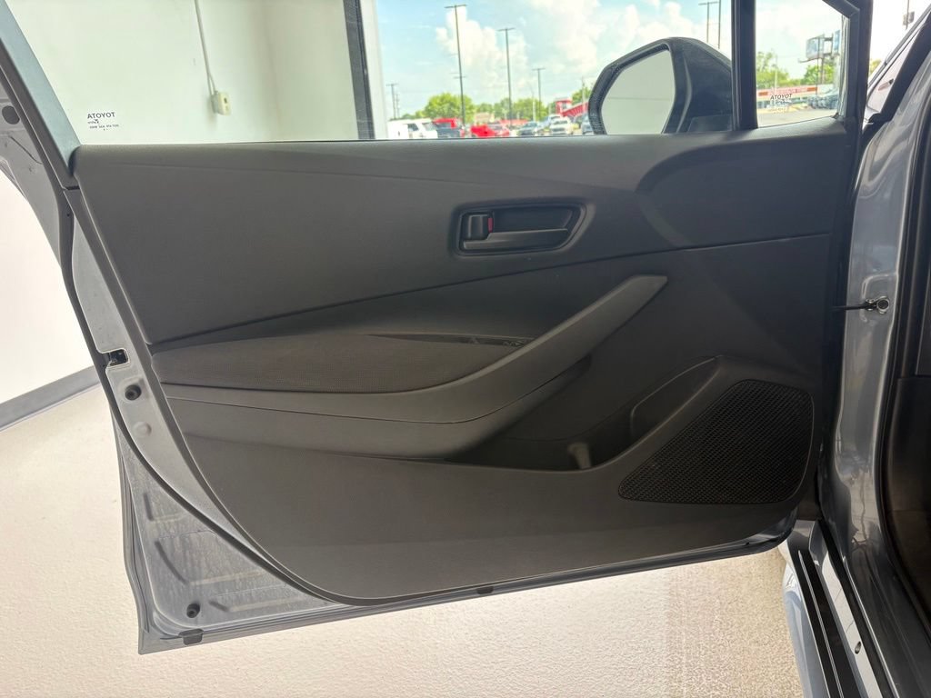 Used 2024 Toyota Corolla LE FWD image 22
