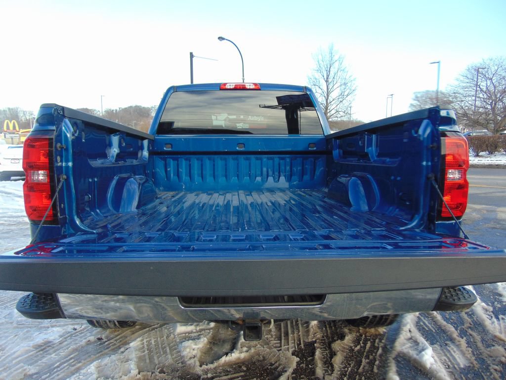 Used 2019 Chevrolet Silverado 1500 LT w/ LPO, Black Pack AWD/4WD image 34