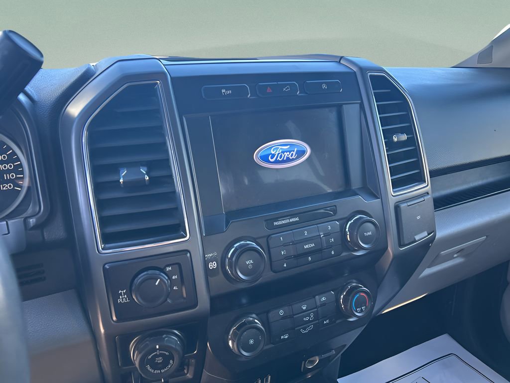 Used 2019 Ford F150 XLT w/ Trailer Tow Package image 12