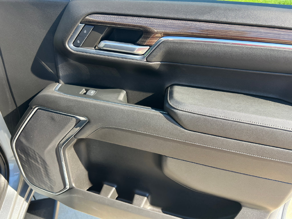 Used 2024 Chevrolet Silverado 1500 LT RWD image 6
