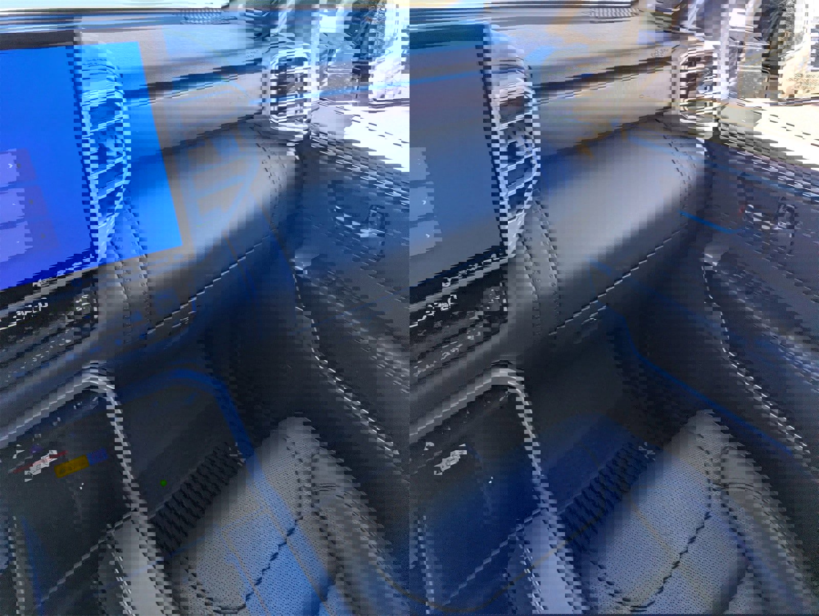 Used 2024 Toyota Sequoia Platinum image 19